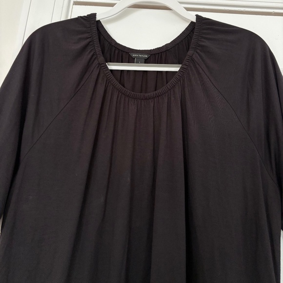 NEW Ann Taylor Black Short Sleeve Top - Picture 3 of 5